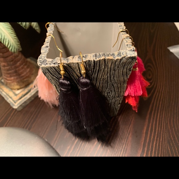 Tassel earrings - Picture 5 of 8